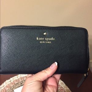 Black kate spade wallet